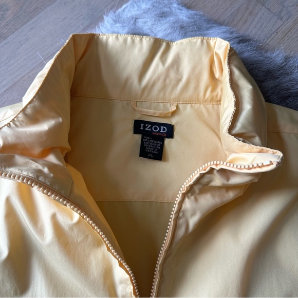 IZOD Wind Jacket - Yellow - Size X-Large - Picture 2 of 4